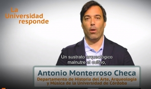 El investigador Antonio Monterroso durante la intervención en La Universidad Responde
