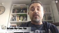 Antonio Martínez Ron durante la actividad Lee Ciencia virtual