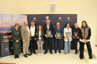 Autoridades y organizadores del Seminario durante su presentación.