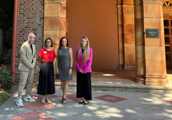 Las autoridades de la UCO con sus homólogas estadounidenses.