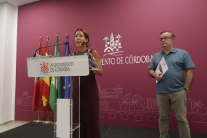 Marian Aguilar y Manuel Rivera, durante la presentación del último informe del CAPT-UCO..
