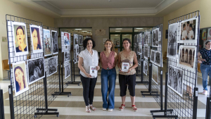 De izquierda a derecha, Catalina Guzmán, Sara Pinzi y Mamen Cuéllar. 