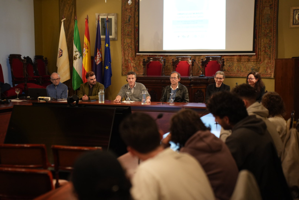 Momento de la inauguración del Seminario.