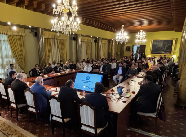 El Salón de Columnas durante la celebración del II Foro Social sobre Inteligencia.