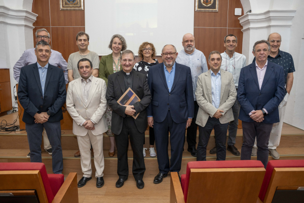 Autoridades y ponentes en la inauguración del congreso