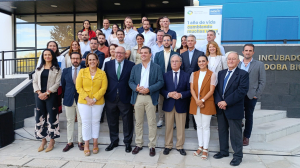 Autoridades y asistentes a la celebración del primer aniversario de Córdoba Biotech.