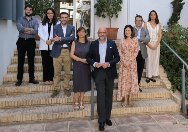 Nuevo equipo decanal de la Facultad de Derecho y Ciencias Económicas y Empresariales.