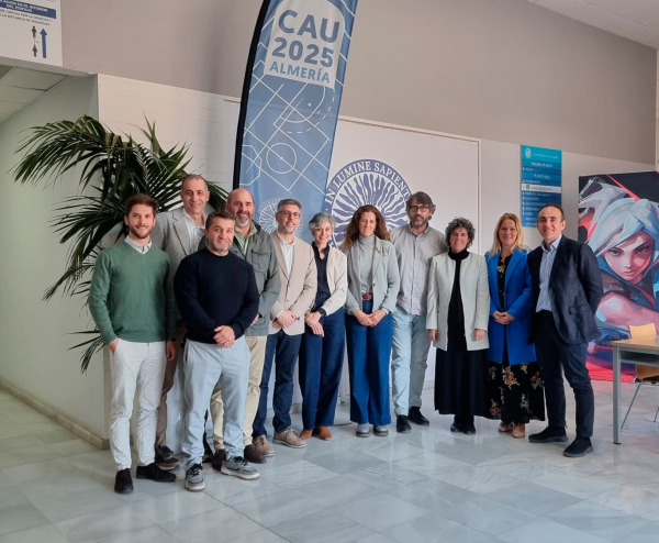 Representantes deportivos de las universidades andaluzas (GADU) en el acto.