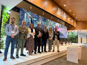 El rector con la delegación de la Cátedra de Internacional ENIA de Inteligencia Artificial y Agricultura que ha participado en el evento del IICA en Costa Rica