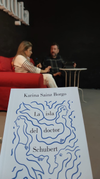 Momento del encuentro celebrado ayer en La Inaudita.