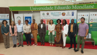 Representantes de universidades e instituciones andaluzas junto a los anfitriones mozambiqueños.