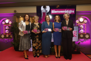 Las premiadas durante la Gala celebrado anoche.