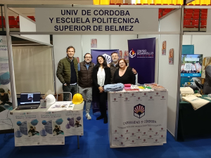 Stand de la UCO en el Salón del Estudiante de Lucena.