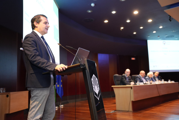 Un momento de la conferencia del alcalde de Córdoba