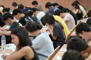 Estudiantes durante la prueba de junio.