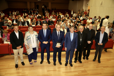 Autoridades asistentes a la inauguración del congreso.