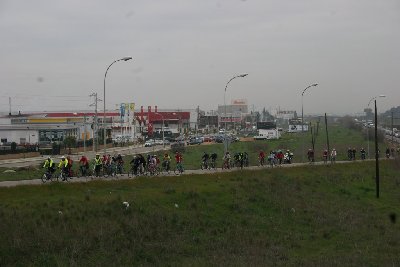 Marcha pro carril bici al campus de Rabanales